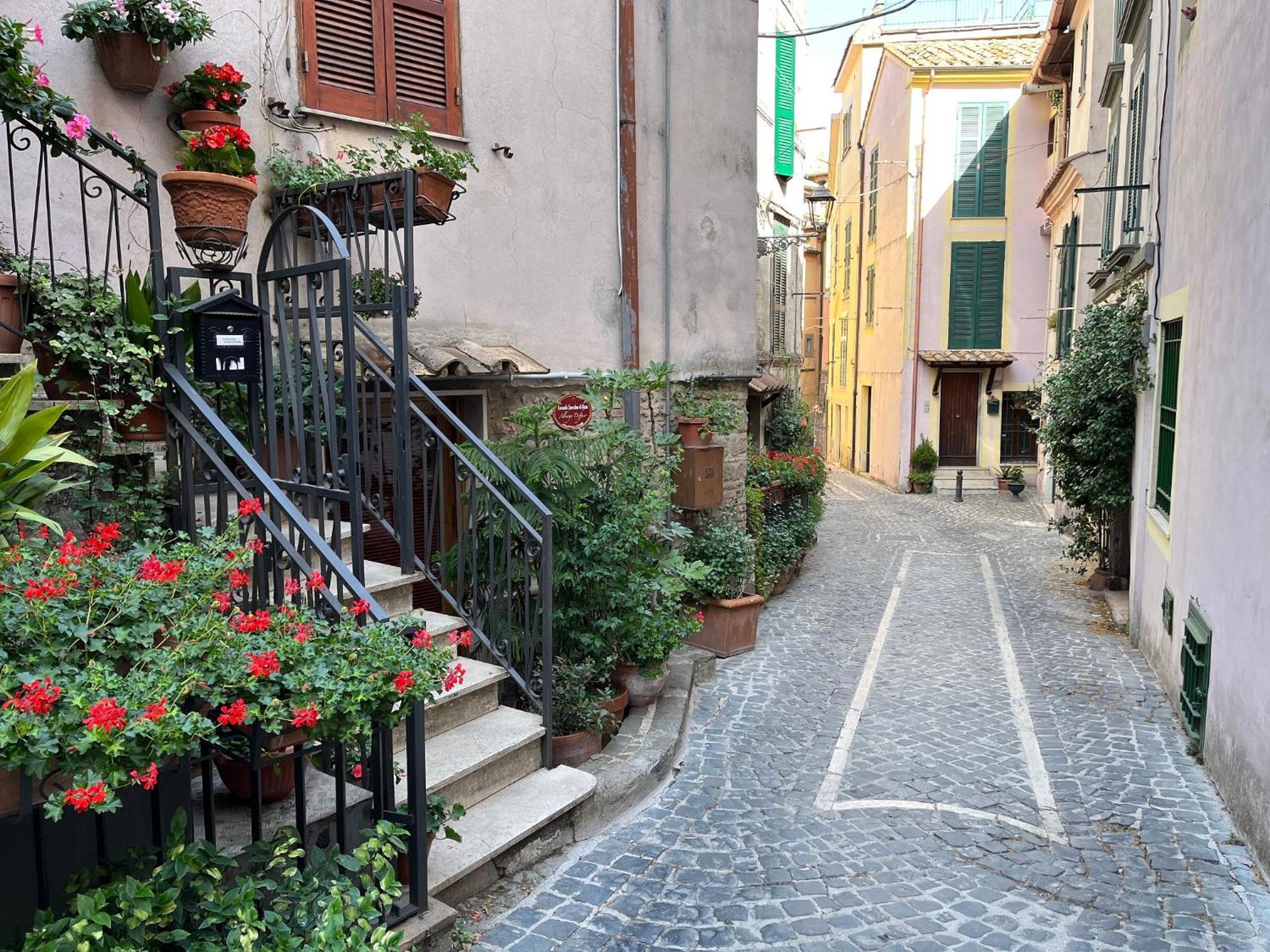 Albergo Diffuso Locanda Specchio Di Diana Nemi Exteriér fotografie