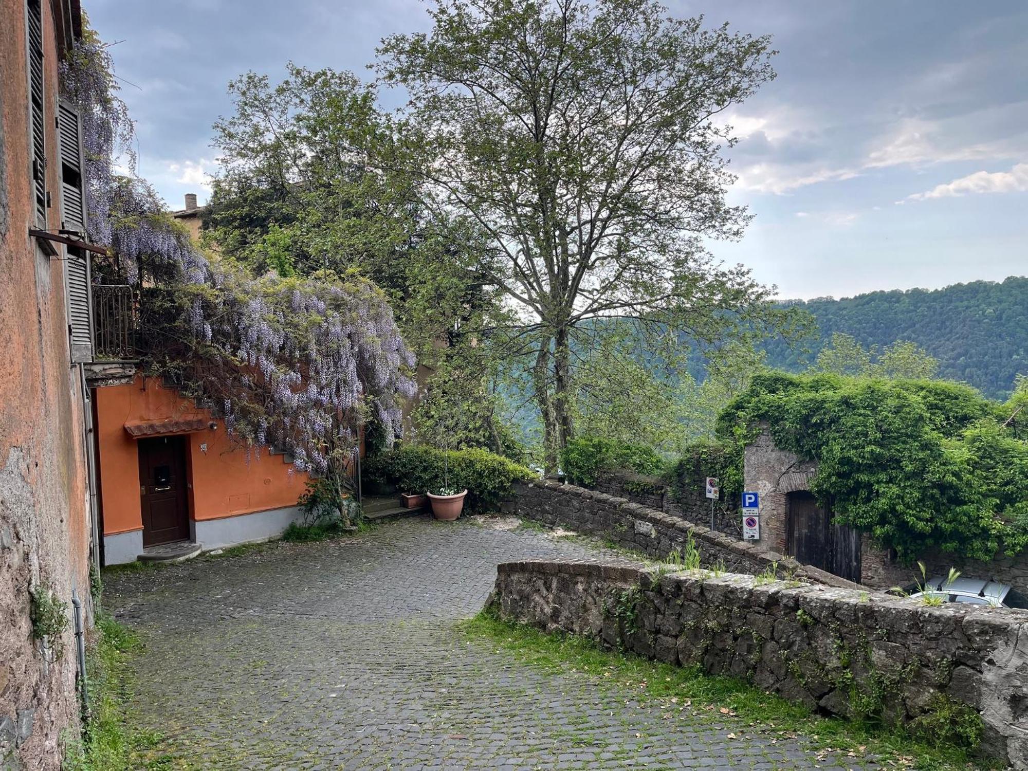 Albergo Diffuso Locanda Specchio Di Diana Nemi Exteriér fotografie