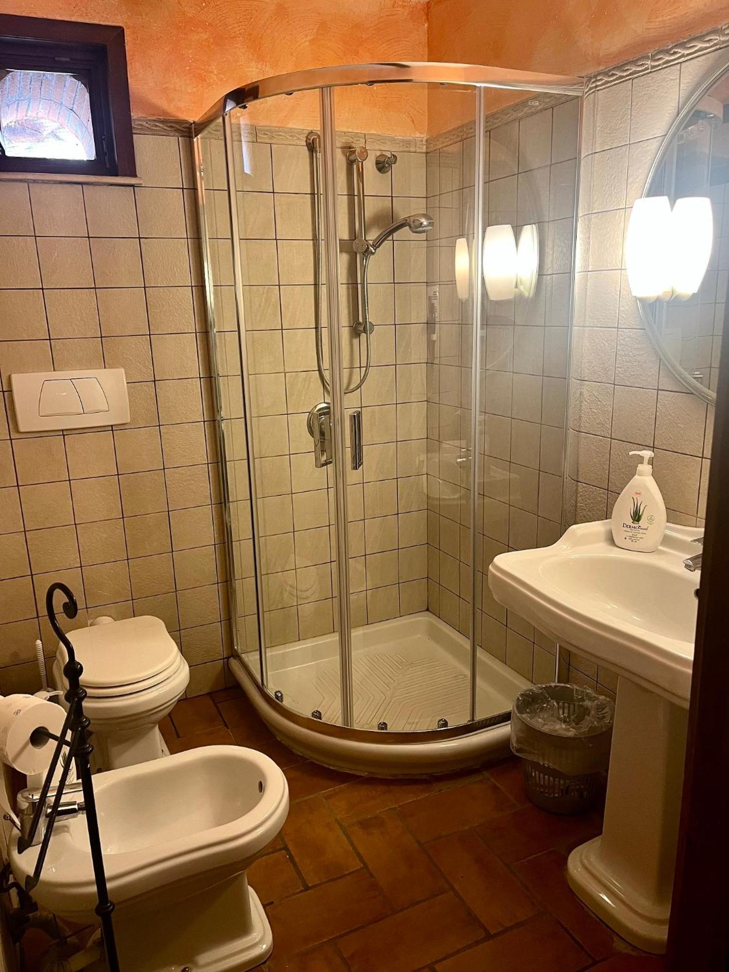 Albergo Diffuso Locanda Specchio Di Diana Nemi Pokoj fotografie