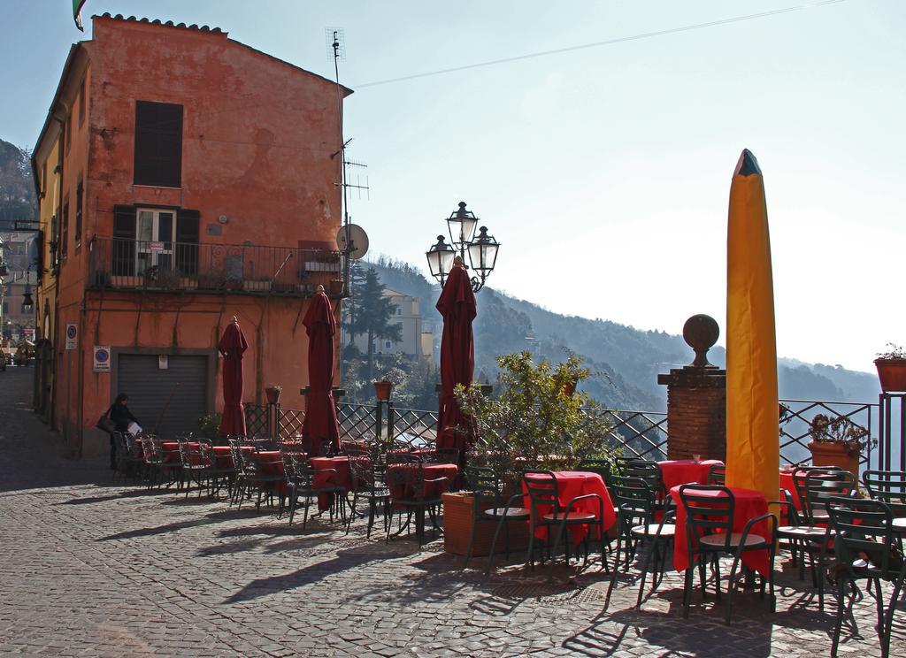 Albergo Diffuso Locanda Specchio Di Diana Nemi Exteriér fotografie